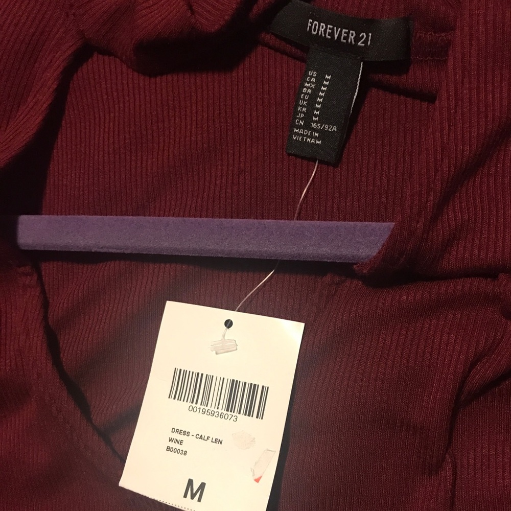 *SOLD* Burgundy long sleeve dress - Picture 2 of 2